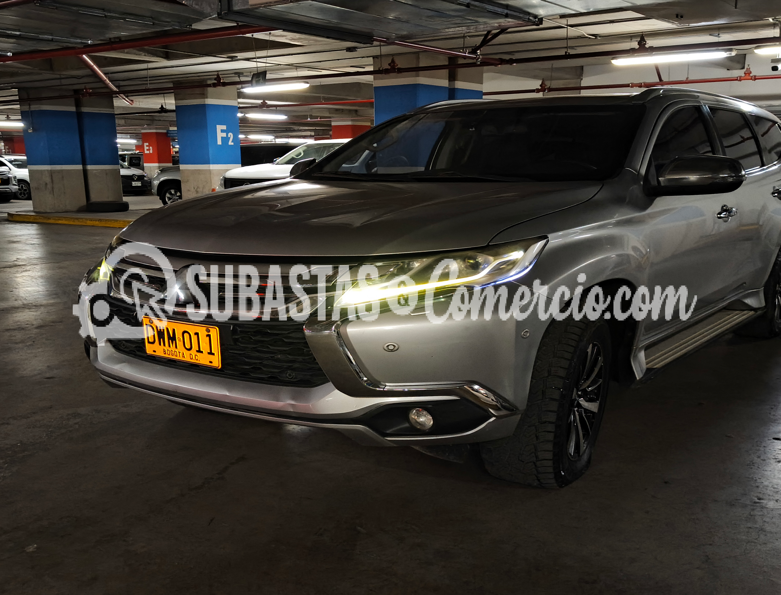 Camioneta  Mitsubishi Montero sport 3,0